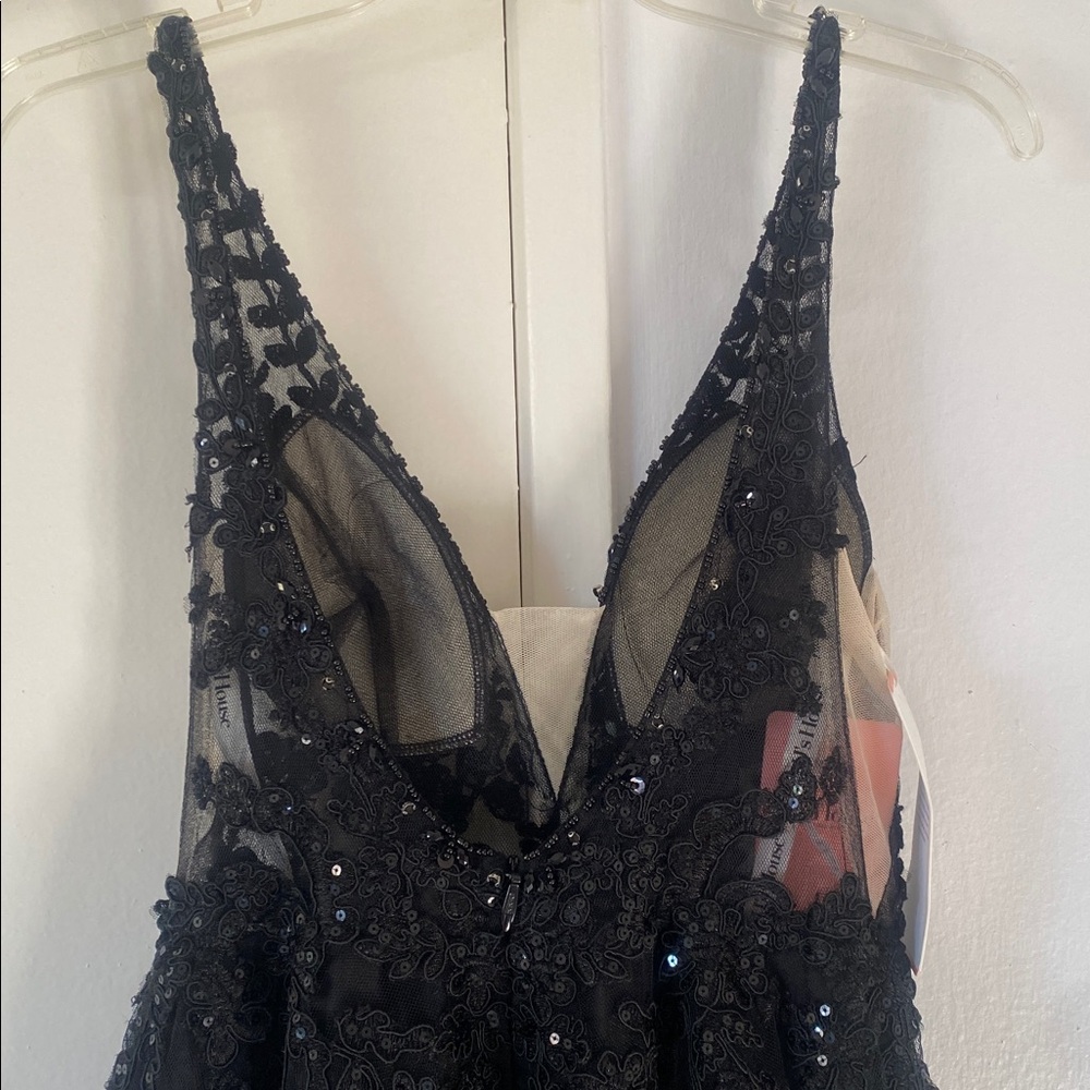 NWT BLACK SEQUIN LACE GOWN Size 4 BY JJS HOUSE - Picture 8 of 13